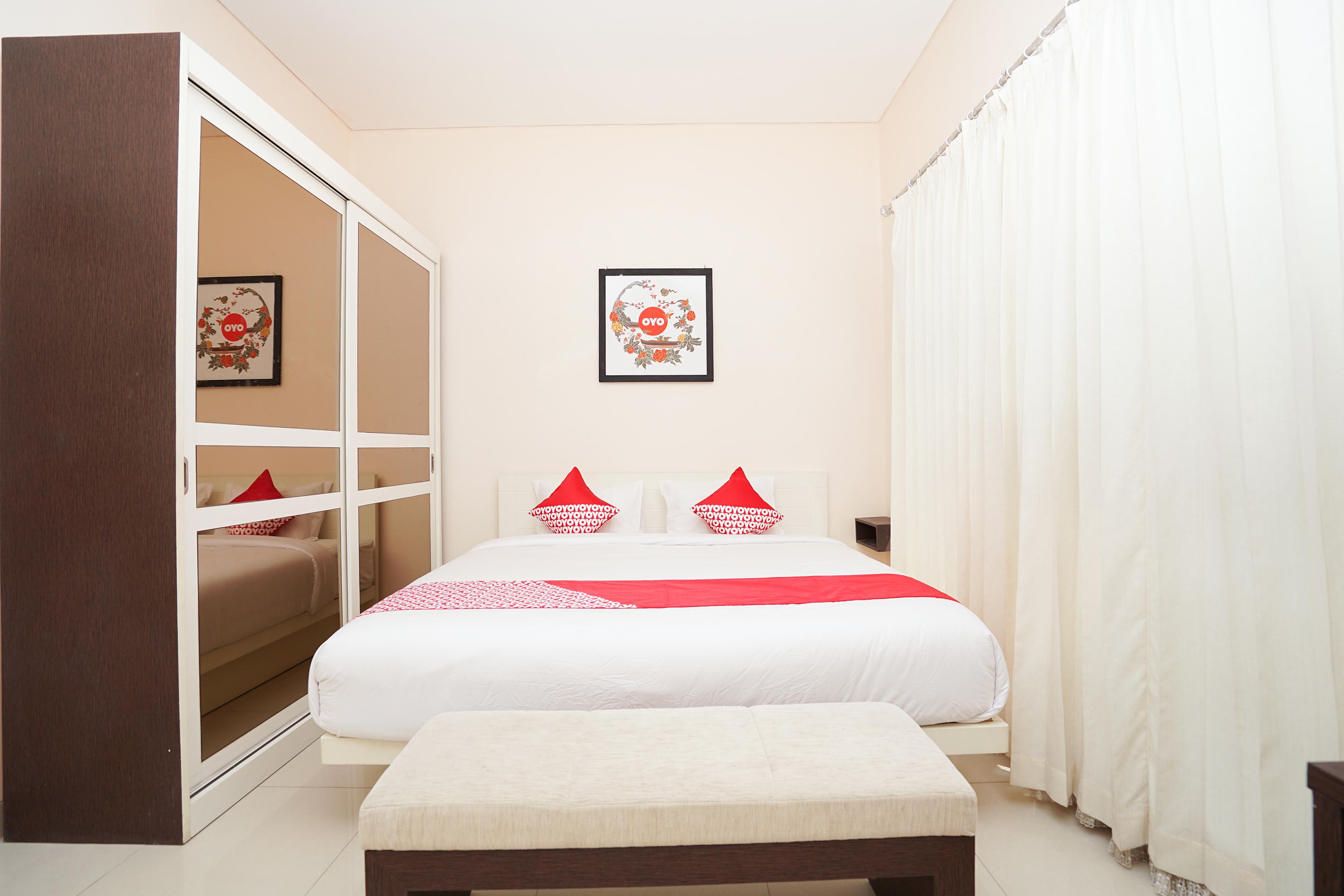 Oyo 782 Menjangan Residence At Citraland 1 Сурабая Екстер'єр фото
