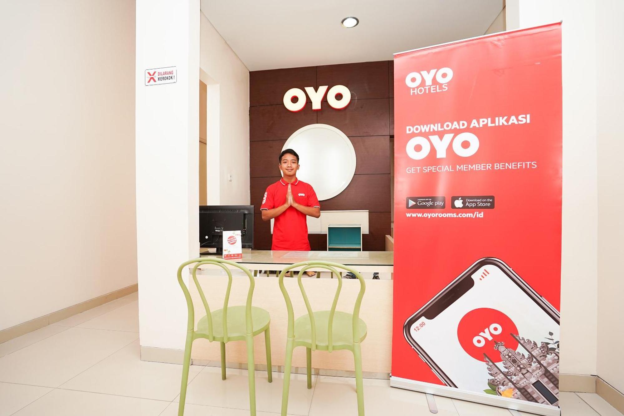 Oyo 782 Menjangan Residence At Citraland 1 Сурабая Екстер'єр фото